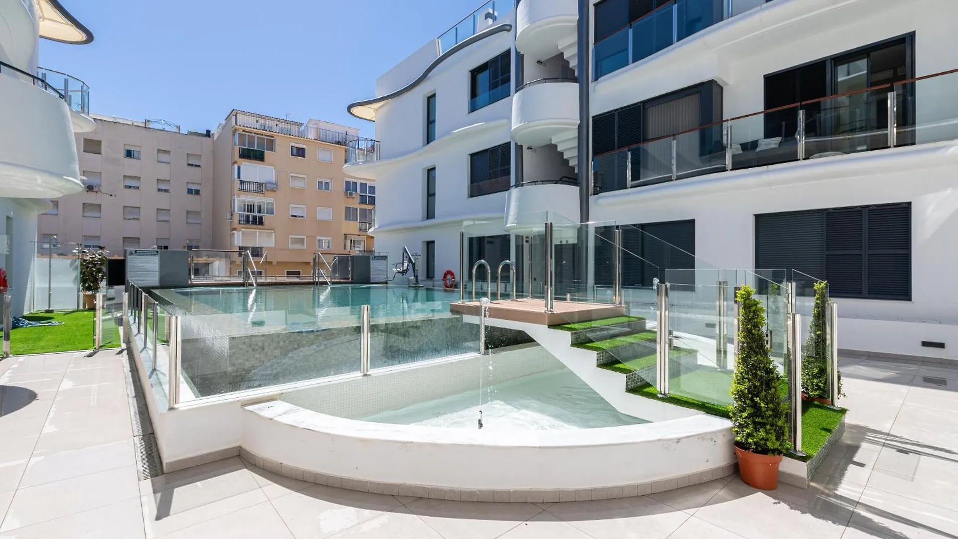 Apartment City And Beach Apartment, Estepona 100Mts From The Beach Spain