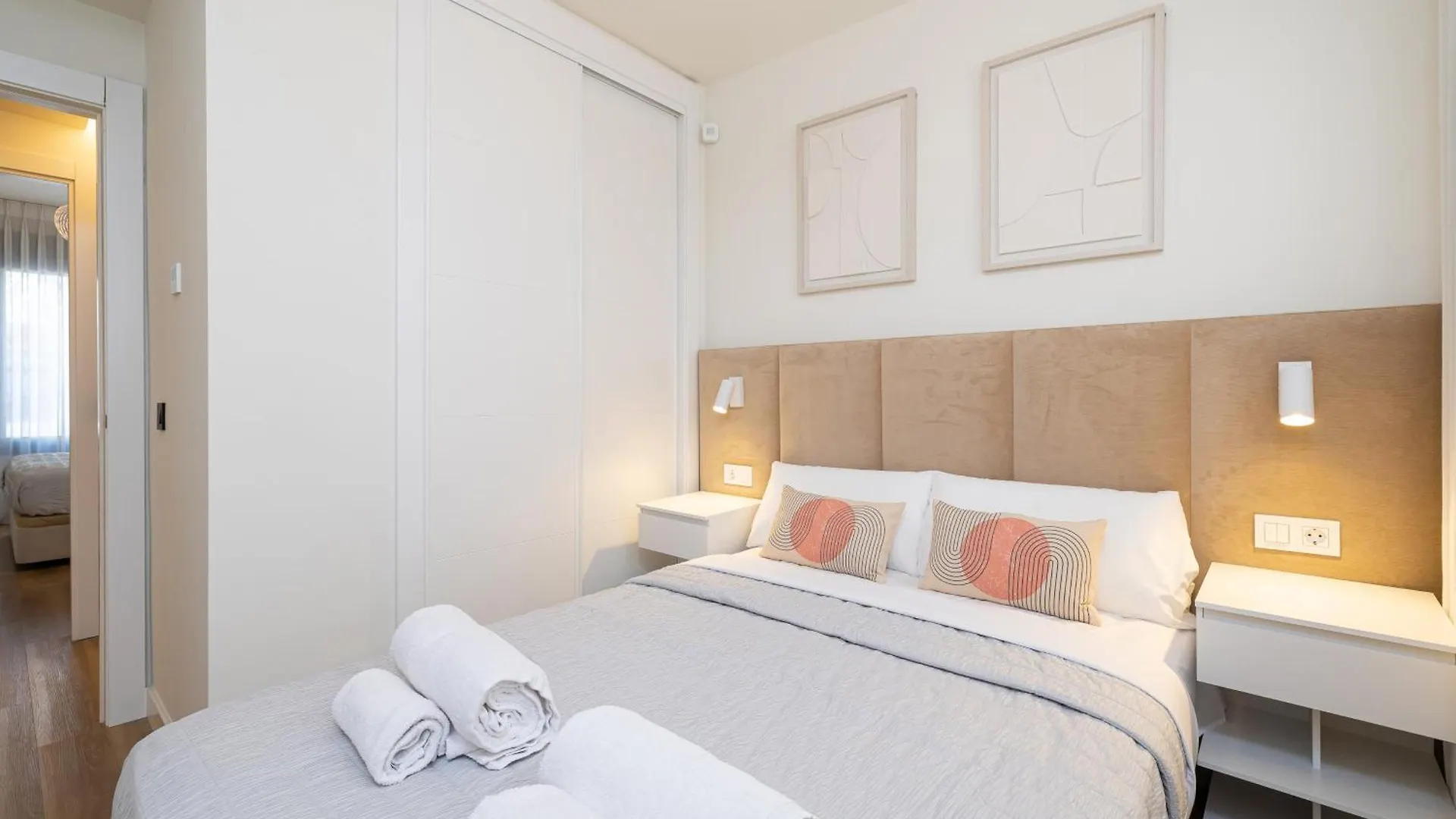 City And Beach Apartment, Estepona 100Mts From The Beach 0*,