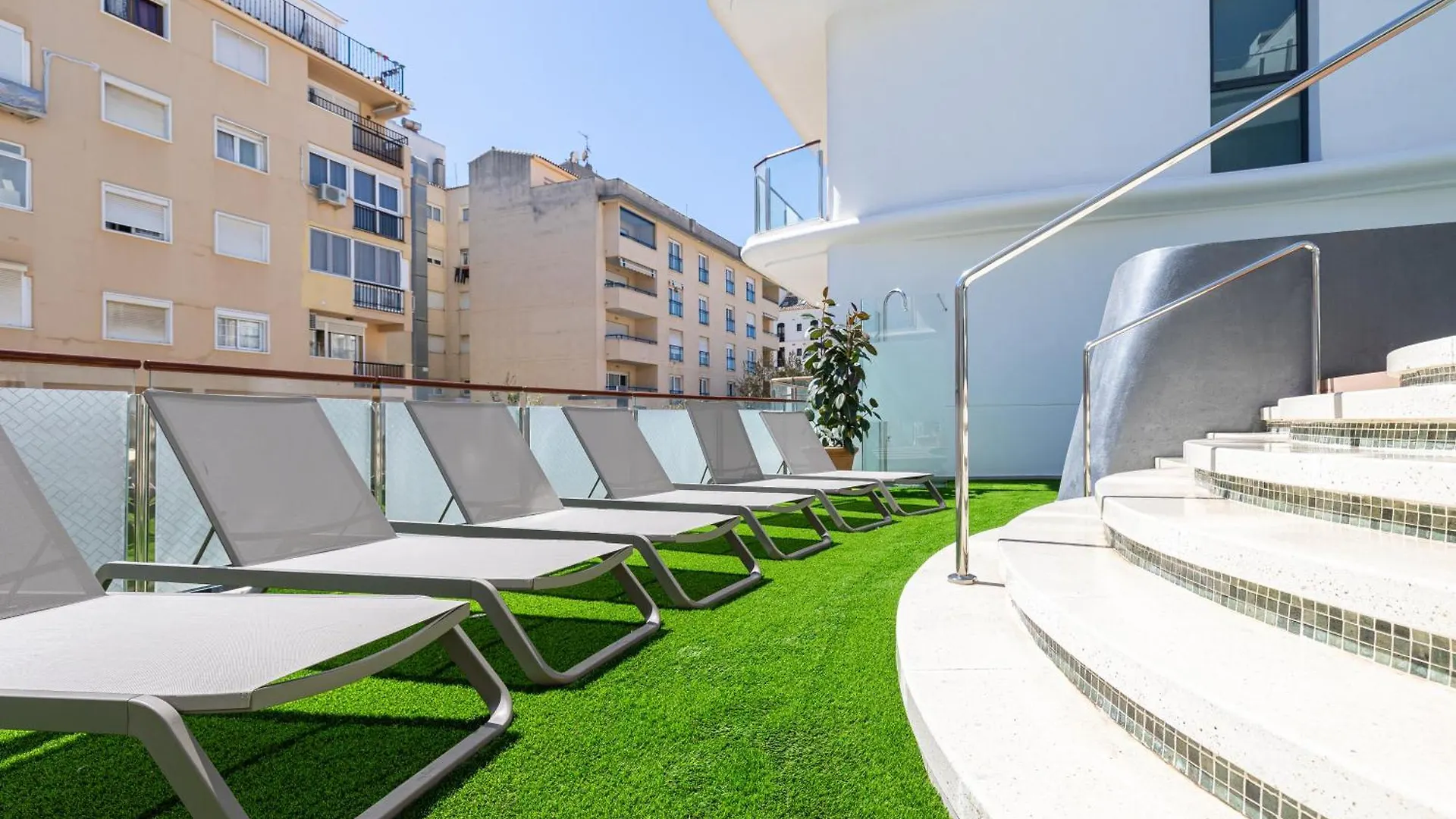 City And Beach Apartment, Estepona 100Mts From The Beach Spagna