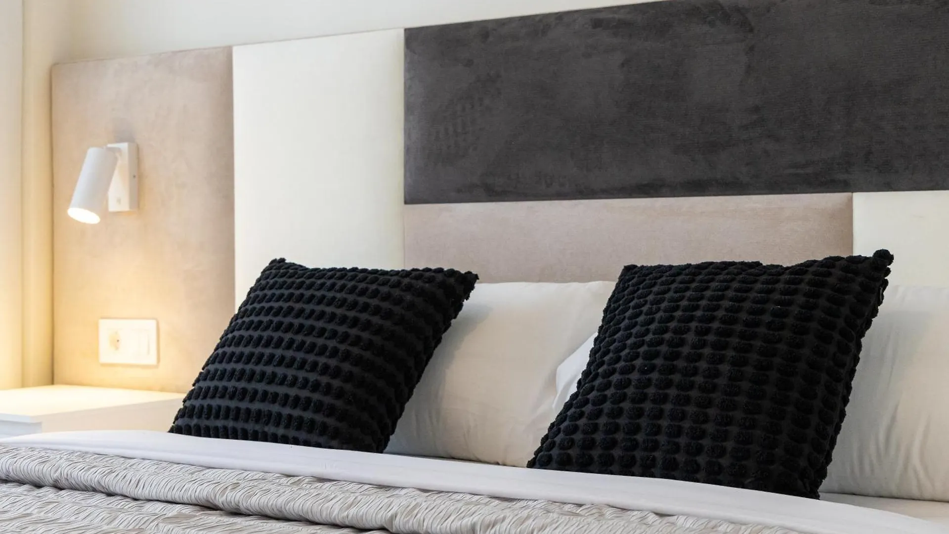 City And Beach Apartment, Estepona 100Mts From The Beach Appartamento